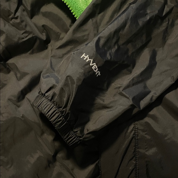 The North Face Black Rain Jacket Raincoat Boys HyVent size small 7/8 - Picture 6 of 6